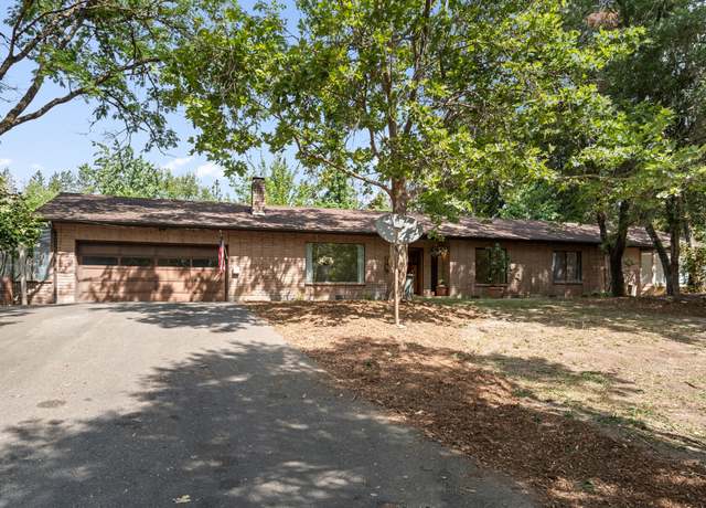 Property at 266 Chaparral Dr, Grants Pass, OR 97526, 3 beds, 3 baths