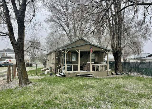 Property at 1298 NW Harwood Ave, Prineville, OR 97754, 2 beds, 1 bath