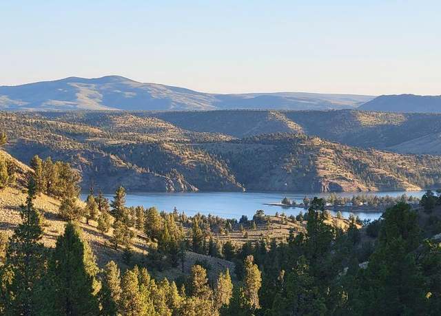 Property at 2608 SE Doubtful Dirt Rd, Prineville, OR 97754