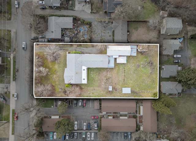 Property at 240 SW Rogue River Ave, Grants Pass, OR 97526, 3 beds, 1 bath