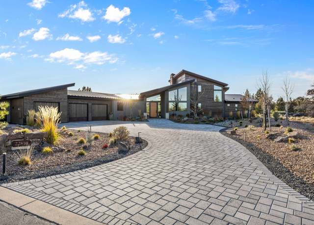 Property at 22810 Stone Wall Ct, Bend, OR 97701, 4 beds, 4 baths