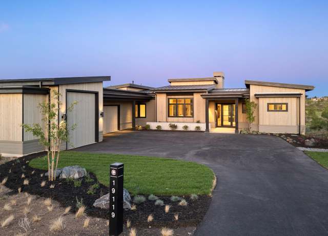 Property at 19119 Cartwright Ct, Bend, OR 97702, 4 beds, 4.5 baths