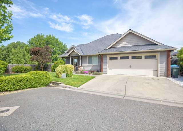 Property at 426 SE Cadet Ct, Grants Pass, OR 97527, 3 beds, 2 baths
