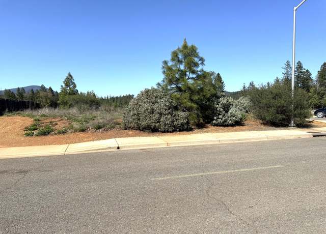 Property at 321 Merlot Dr, Cave Junction, OR 97523