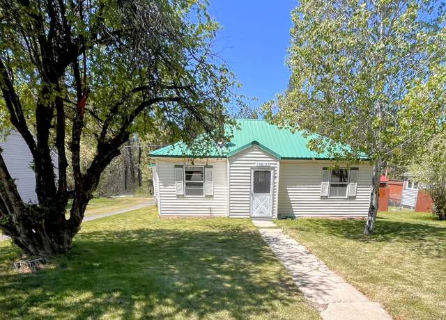 Property at 138122 Manzanita St, Gilchrist, OR 97737, 2 beds, 1 bath