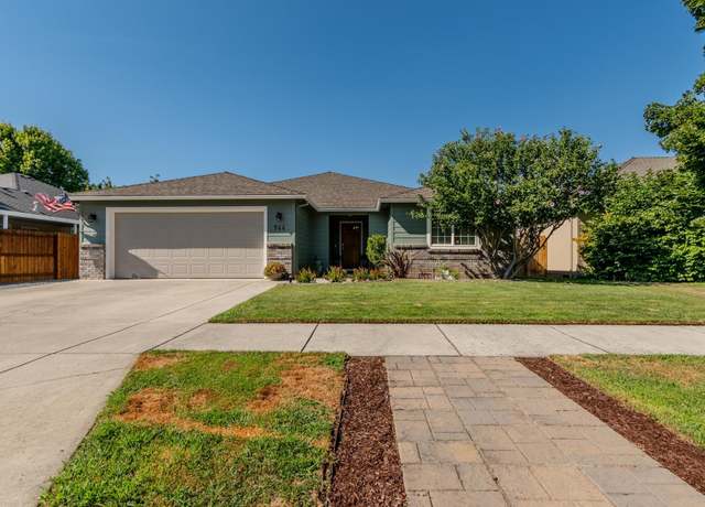 Property at 966 Newcastle St, Medford, OR 97501, 3 beds, 2 baths