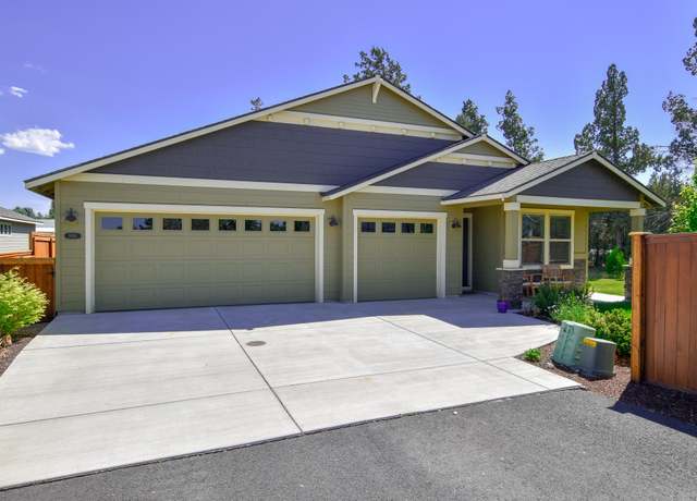 Property at 2616 SW Metolius Ave, Redmond, OR 97756, 4 beds, 2 baths