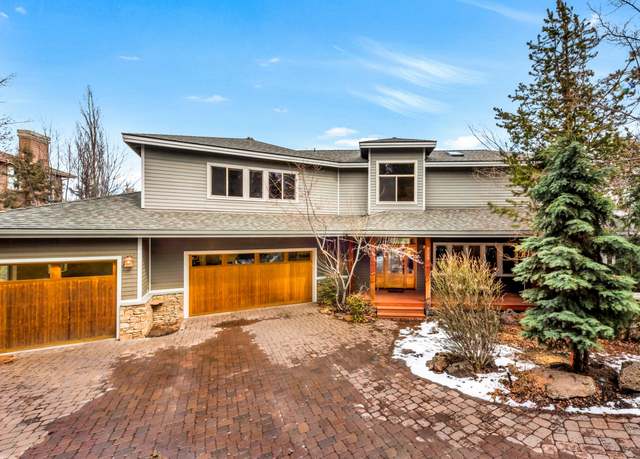 Property at 3229 NW Fairway Heights Dr, Bend, OR 97703, 4 beds, 3.5 baths
