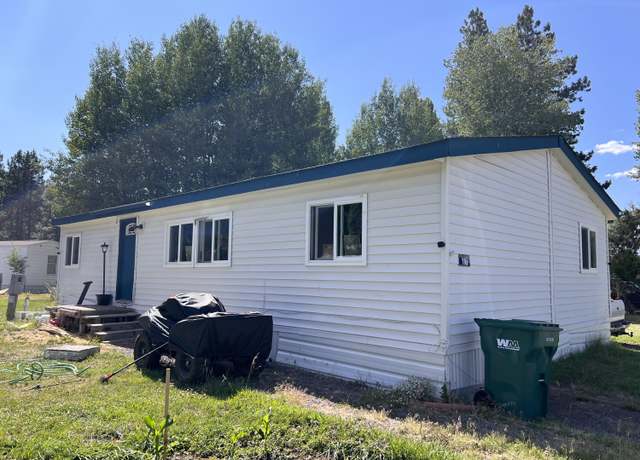 Property at 4000 Round Lake Rd Spc 117, Klamath Falls, OR 97601, 3 beds, 2 baths