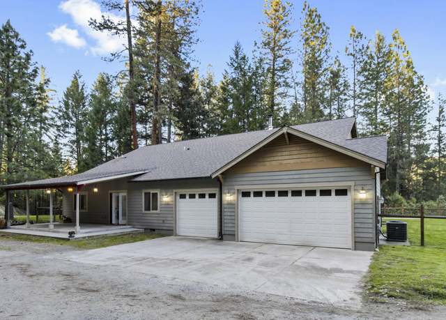 Property at 4186 E Evans Creek Rd, Rogue River, OR 97537, 4 beds, 2 baths