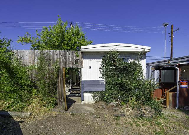 Property at 1565 Siskiyou Blvd Spc 18, Ashland, OR 97520, 1 bed, 1 bath