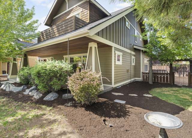 Property at 637 NW Compass Ln, Bend, OR 97703, 4 beds, 4 baths