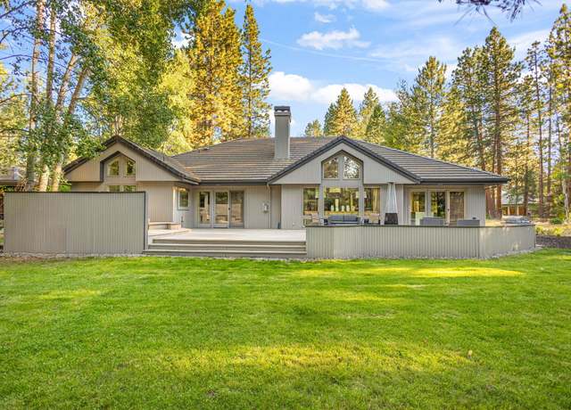 Property at 19372 Soda Springs Dr, Bend, OR 97702, 4 beds, 3 baths