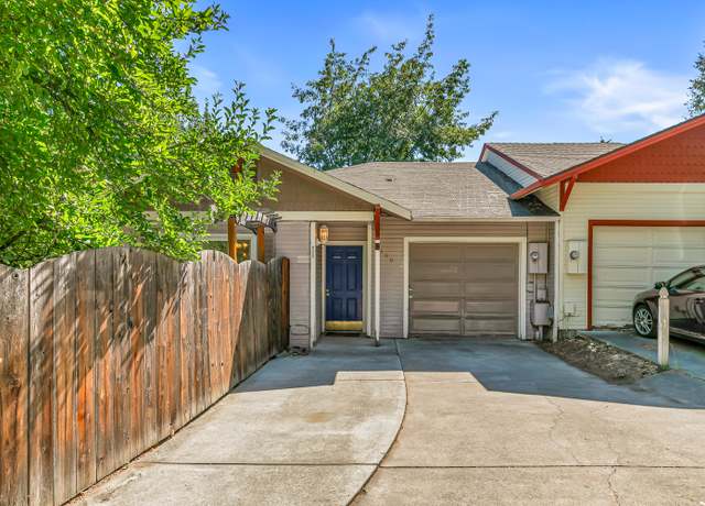 Property at 500 Poplar Pl, Ashland, OR 97520, 2 beds, 2 baths