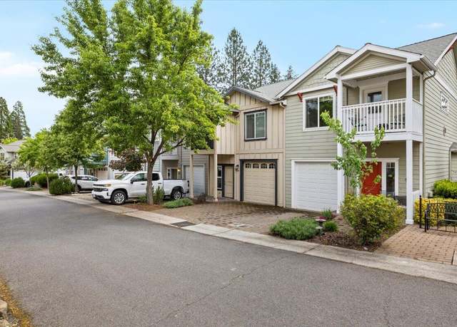 Property at 110 Mccully Ln, Jacksonville, OR 97530, 2 beds, 2.5 baths