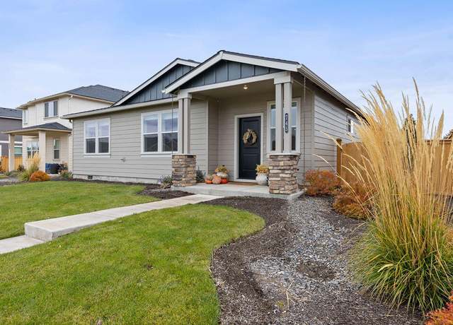 Property at 745 NE Union Loop, Prineville, OR 97754, 4 beds, 2 baths