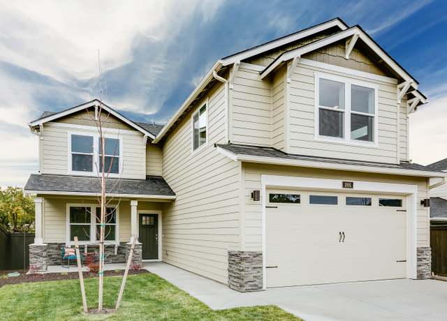 Property at 3565 NW 8th St #19, Redmond, OR 97756, 4 beds, 2.5 baths
