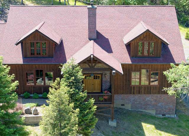 Property at 2611 Foots Creek Left Fork Rd, Gold Hill, OR 97525, 3 beds, 2.5 baths