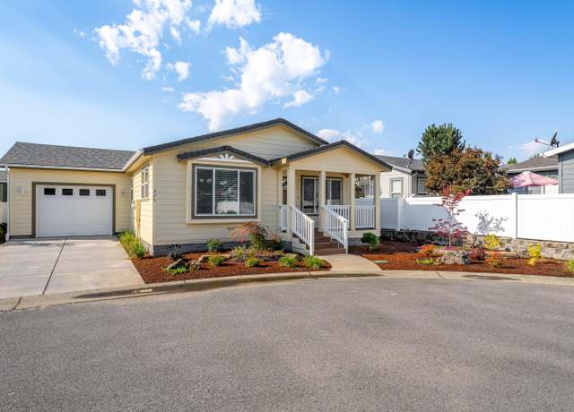 Property at 325 Winston Dr, Grants Pass, OR 97526, 2 beds, 2 baths
