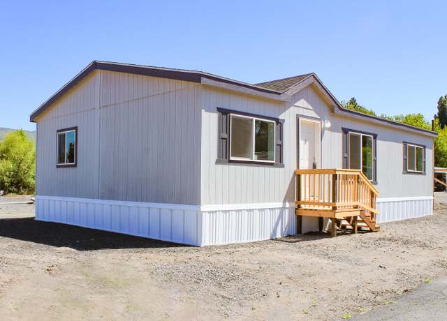 Property at 4647 Winter Ave Spc 78, Klamath Falls, OR 97603, 3 beds, 2 baths