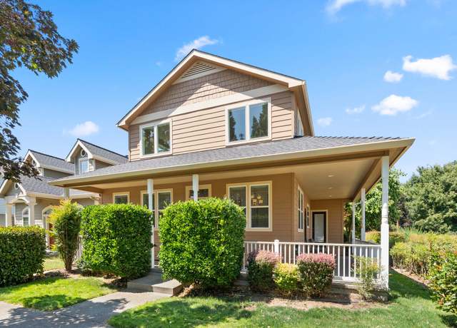 Property at 626 Griffin Oaks Dr, Central Point, OR 97502, 3 beds, 2.5 baths