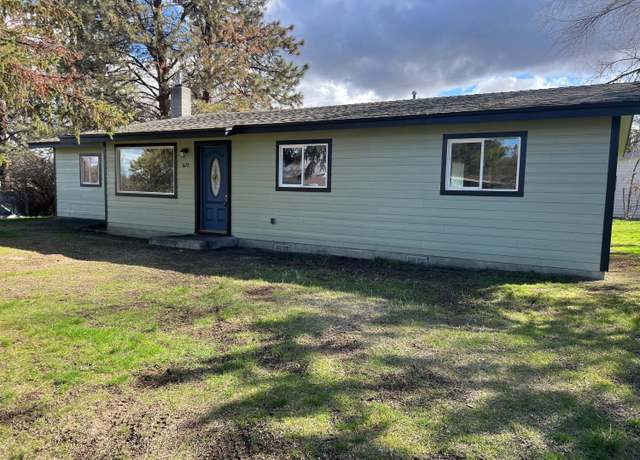 Property at 625 SW Loafers Ln, Madras, OR 97741, 4 beds, 2 baths
