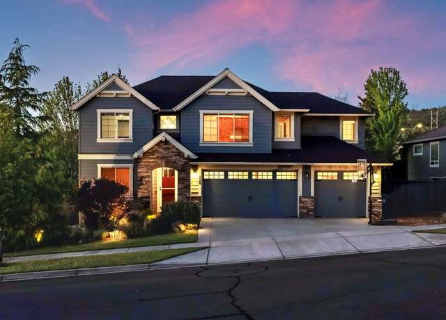 Property at 3637 Camina Dr, Medford, OR 97504, 4 beds, 3 baths