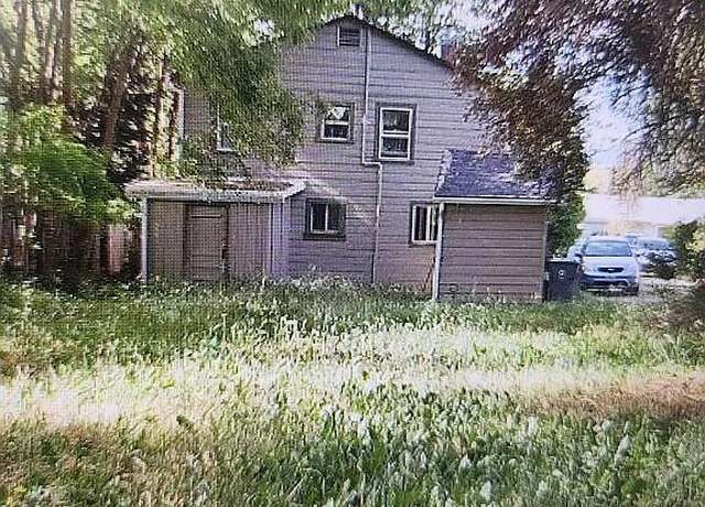Property at 601 Sunset Way, Grants Pass, OR 97527, 4 beds, 2 baths