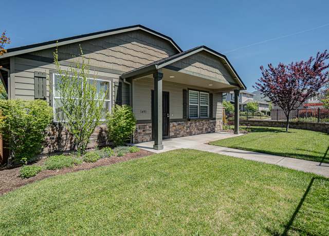 Property at 1491 Spring St, Medford, OR 97504, 3 beds, 2 baths