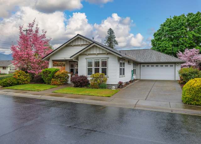 Property at 901 Schaefers Ln, Grants Pass, OR 97526, 3 beds, 2 baths