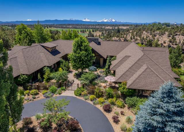 Property at 20450 Arrowhead Dr, Bend, OR 97703, 4 beds, 5.5 baths
