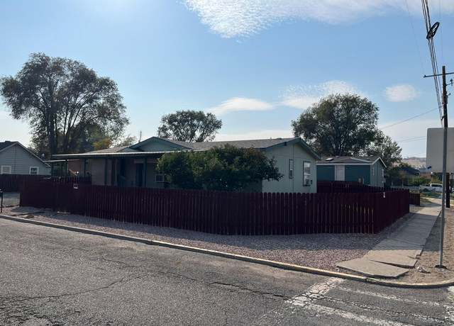 Property at 208 SE 9th St, Madras, OR 97741, 3 beds, 2 baths