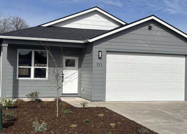 Property at 711 Dahl Pl #2, Medford, OR 97501, 3 beds, 2 baths