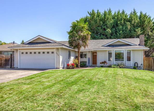 Property at 2538 Seville Cir, Medford, OR 97504, 3 beds, 2 baths