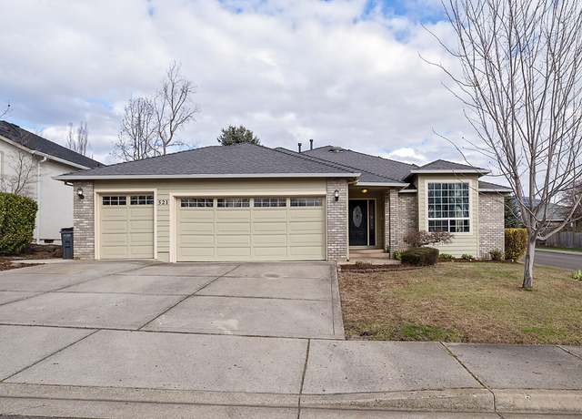 Property at 521 Sterling Point Dr, Medford, OR 97504, 3 beds, 2 baths