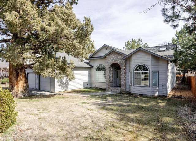Property at 966 SE Sunwood Ct, Bend, OR 97702, 3 beds, 2 baths