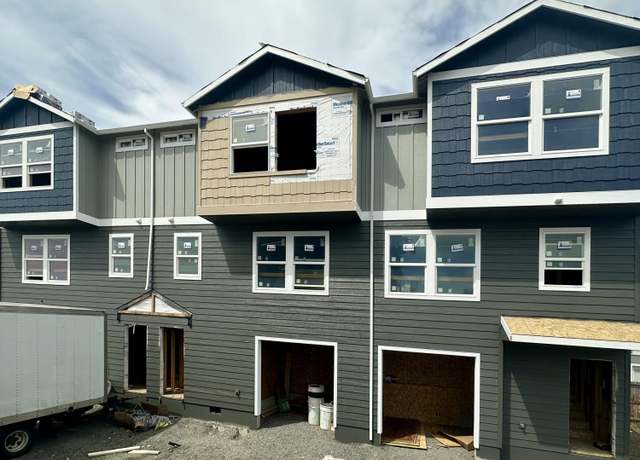 Property at 7861 Houston Loop, White City, OR 97503, 3 beds, 3 baths