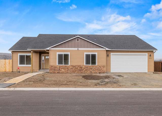 Property at 3723 La Habra Way, Klamath Falls, OR 97603, 3 beds, 2 baths