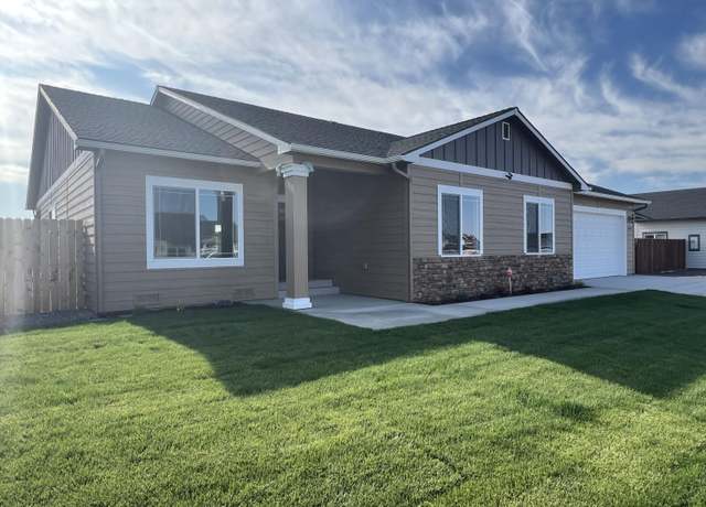 Property at 3723 La Habra Way, Klamath Falls, OR 97603, 3 beds, 2 baths