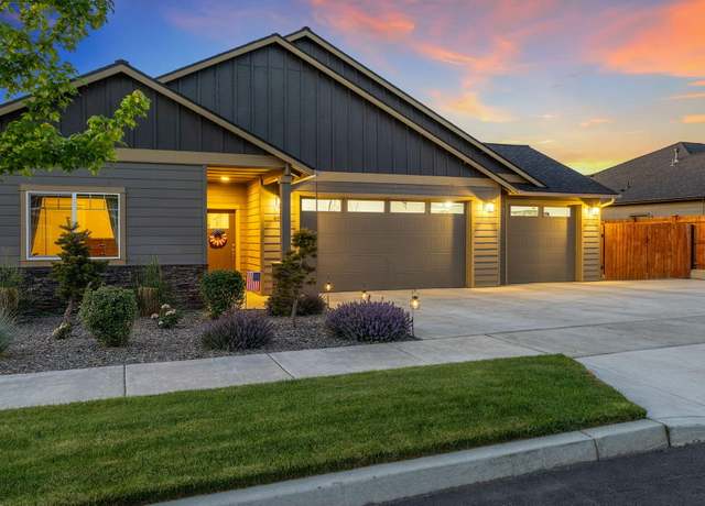 Property at 4847 SW Zenith Ave, Redmond, OR 97756, 3 beds, 2.5 baths