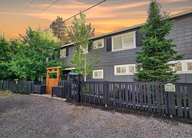 Property at 255 S Larch St, Sisters, OR 97759, 4 beds, 3 baths