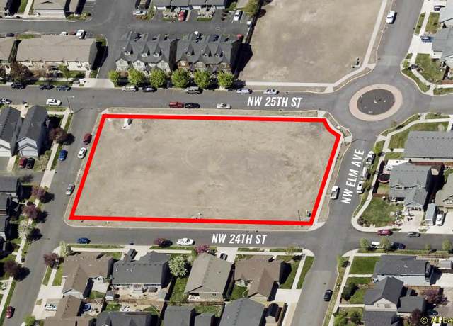Property at 404 NW 25th St, Redmond, OR 97756