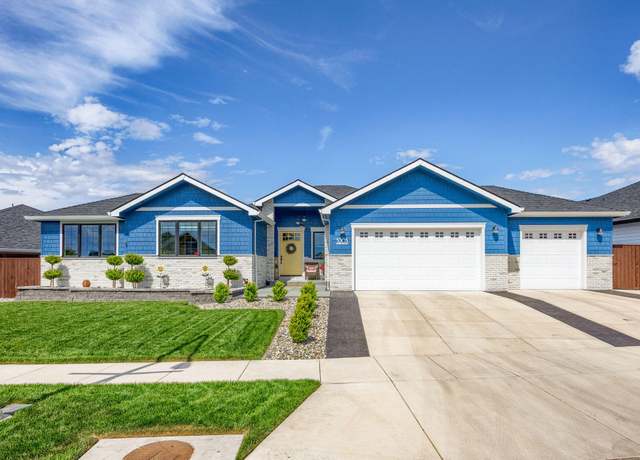 Property at 3203 Broken Top Way, Medford, OR 97504, 4 beds, 2.5 baths