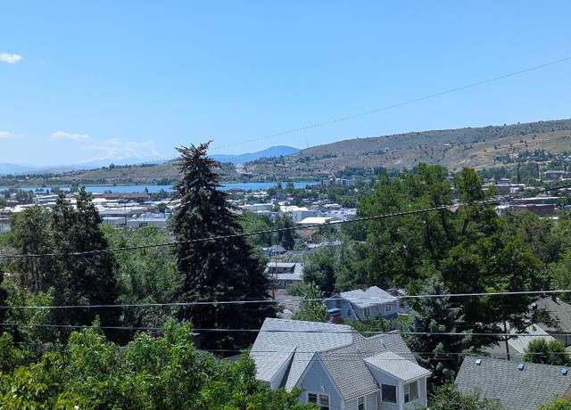 Property at 2032 Huron St, Klamath Falls, OR 97601, 2 beds, 2 baths