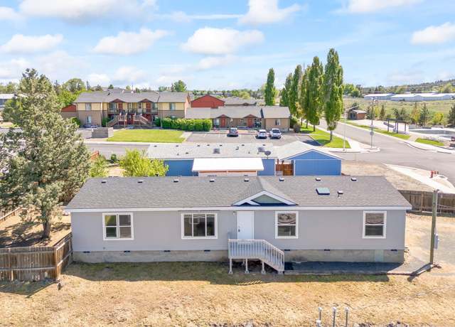 Property at 583 SW Marshall St, Madras, OR 97741, 3 beds, 2 baths
