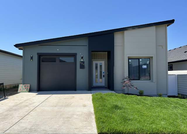 Property at 657 Terrazzo Way, Medford, OR 97501, 3 beds, 2 baths
