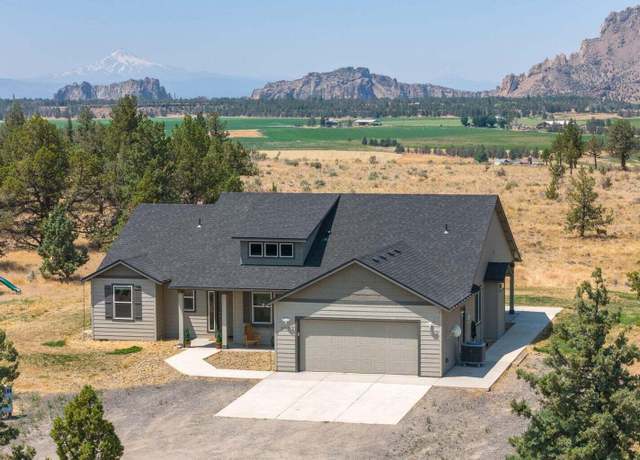 Property at 2795 Lexie Ln, Redmond, OR 97756, 3 beds, 2.5 baths