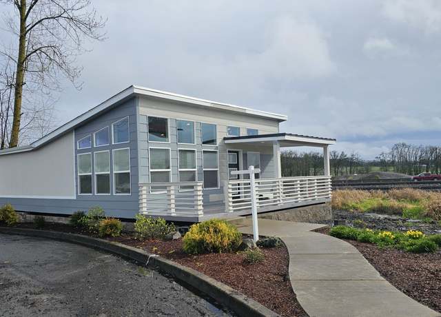Property at 12354 SW Reif Rd, Powell Butte, OR 97753, 2 beds, 2 baths