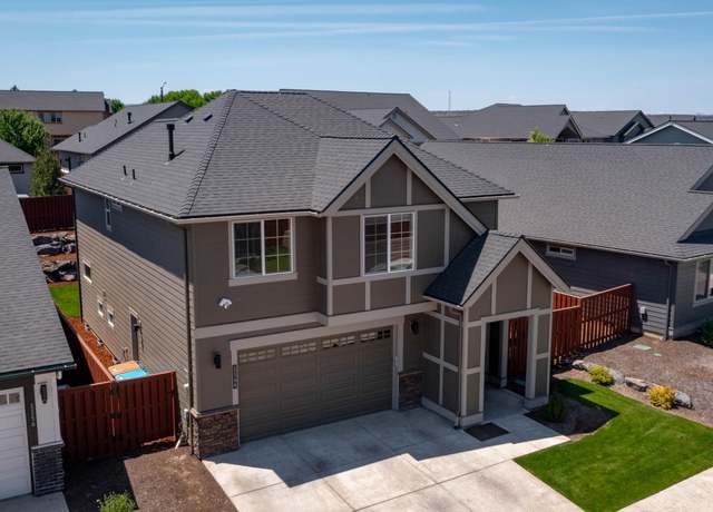 Property at 1144 NE Henry Dr, Prineville, OR 97754, 4 beds, 2.5 baths