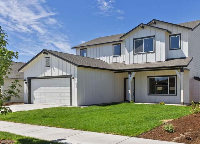 Property at 3377 NW 12th St #39, Redmond, OR 97756, 5 beds, 2.5 baths